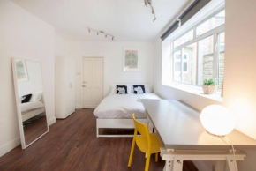 272&294 Franciscan Road Rooms&Studios by EveryWhere to Sleep London